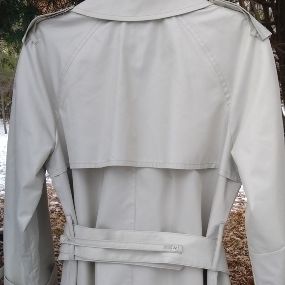 NWOT London Fog trench coat, size 8 - Picture 10 of 11